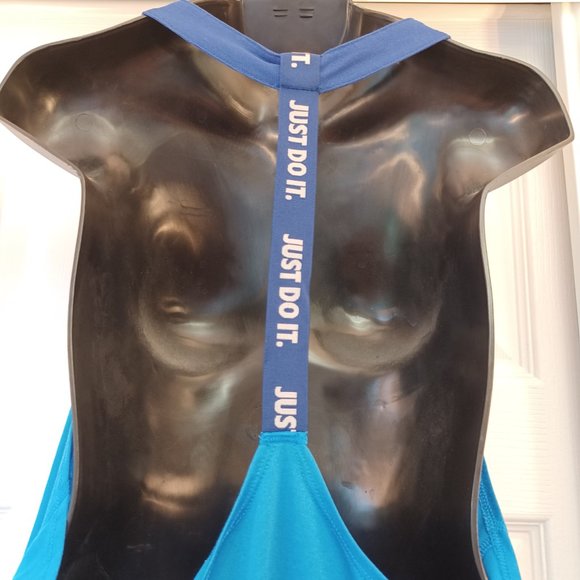 Nike Dri-Fit Loose Fit Running Tee (5170) - Picture 4 of 9